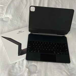 Apple Magic Keyboard - iPad 12.9”